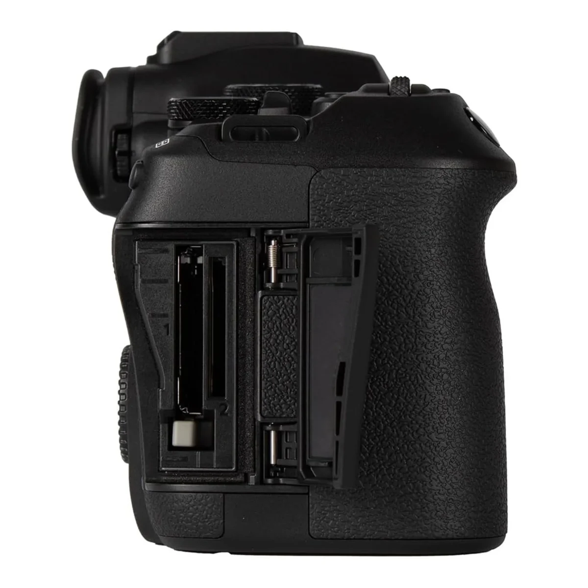 Canon EOS R6 Mark III with RF 24-105mm F/4-7.1 IS STM Lens - Image 5