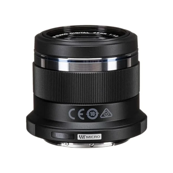 OM System 45mm F/1.8 (Black)
