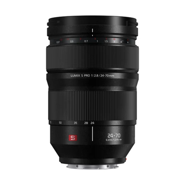 Panasonic Lumix S Pro 24-70mm F/2.8 (S-E2470)